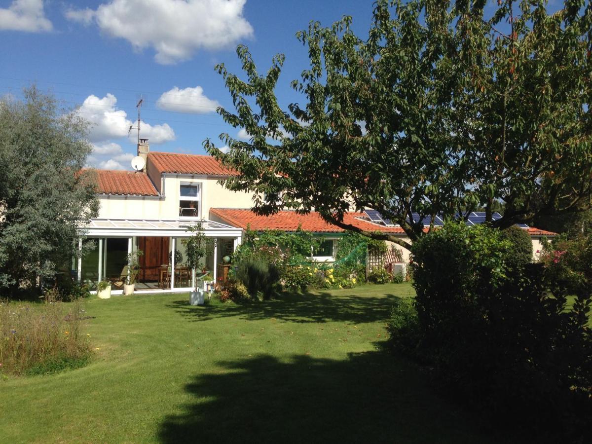 Chez Pierre Et Caroline Bed and Breakfast Les Herbiers Εξωτερικό φωτογραφία